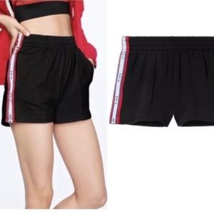 Vs pink track shorts🖤❤️